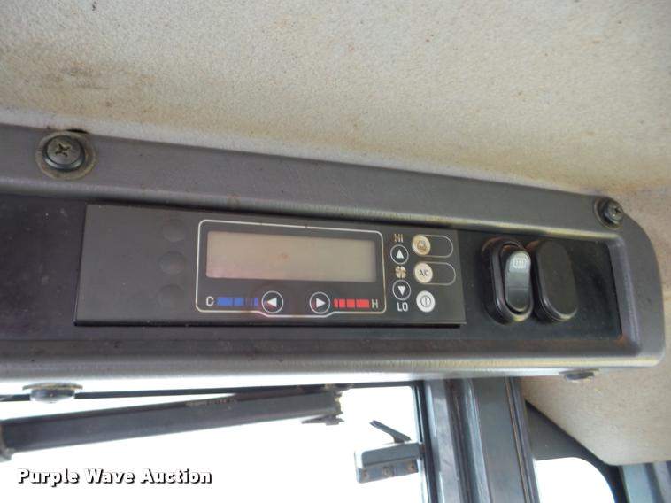 image for item J8658 Komatsu WA250-6 wheel loader