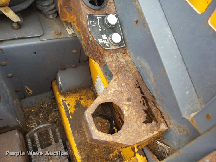 image for item J8659 Mustang 2054 skid steer