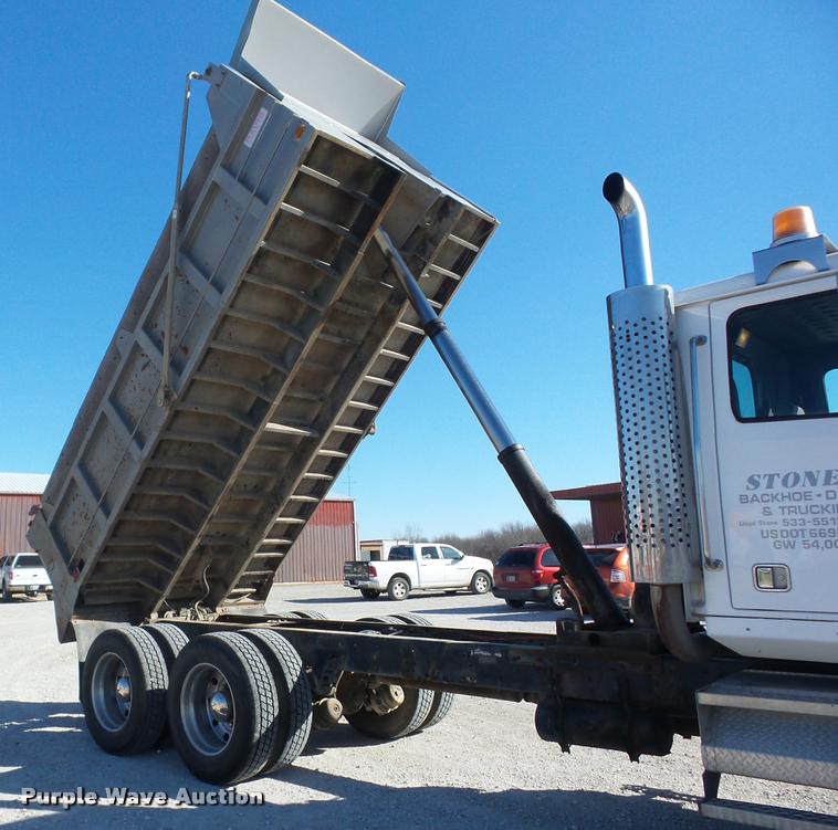 image for item K1263 1999 Western Star 5964SS dump truck