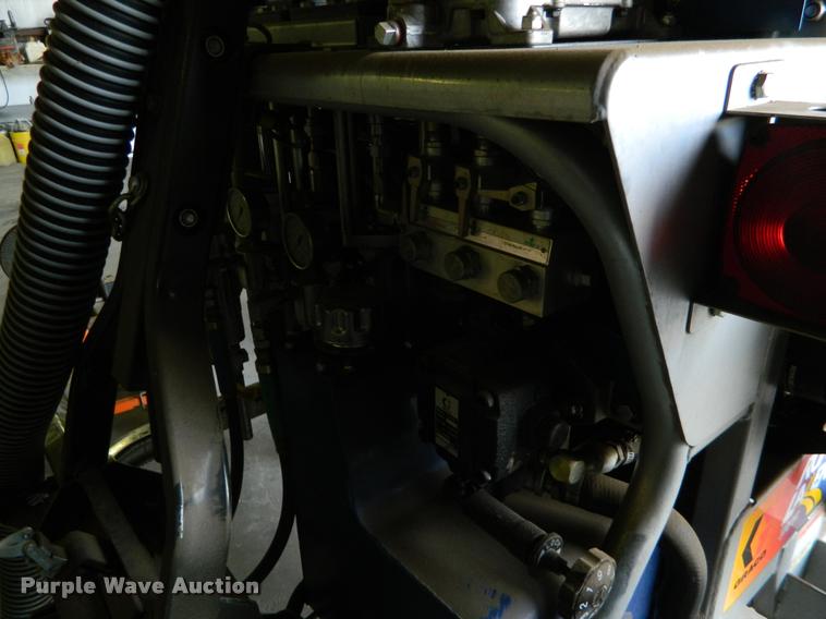 image for item K2688 2000 Graco Road Lazer Series C00A striper