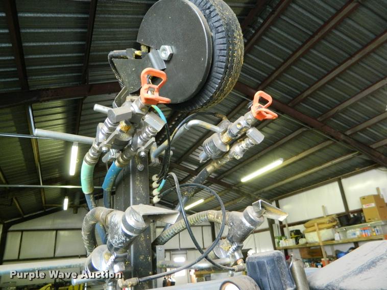 image for item K2688 2000 Graco Road Lazer Series C00A striper