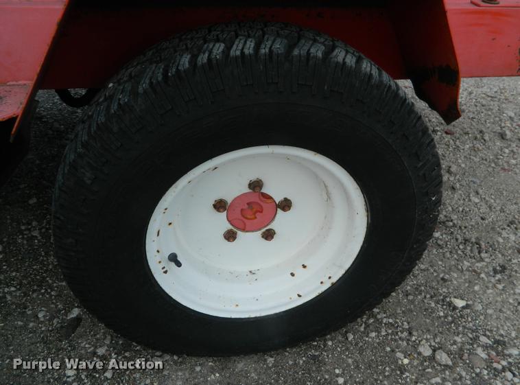 image for item K2689 1994 Waldon Sweep Master II sweeper