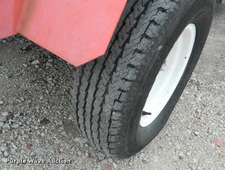 image for item K2689 1994 Waldon Sweep Master II sweeper