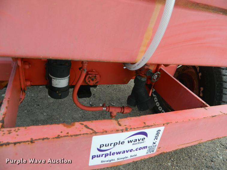 image for item K2689 1994 Waldon Sweep Master II sweeper