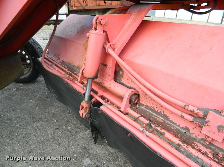 image for item K2689 1994 Waldon Sweep Master II sweeper