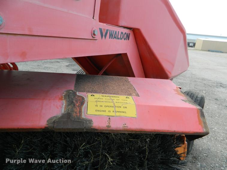 image for item K2689 1994 Waldon Sweep Master II sweeper