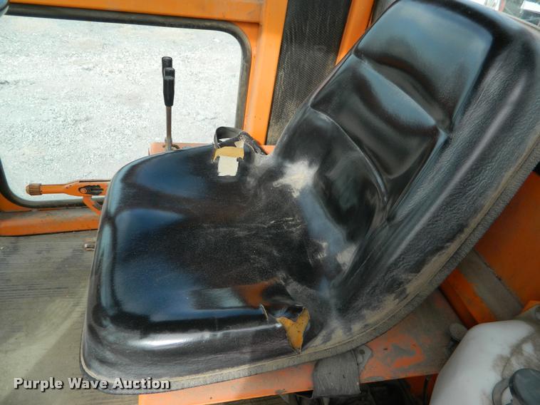 image for item K2689 1994 Waldon Sweep Master II sweeper