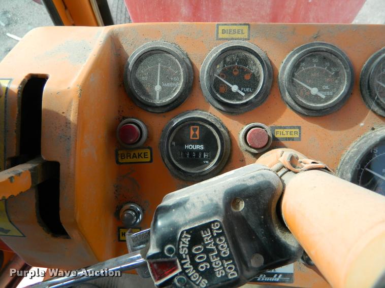 image for item K2689 1994 Waldon Sweep Master II sweeper