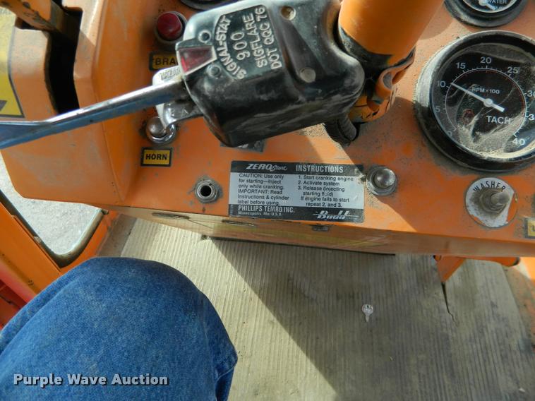 image for item K2689 1994 Waldon Sweep Master II sweeper