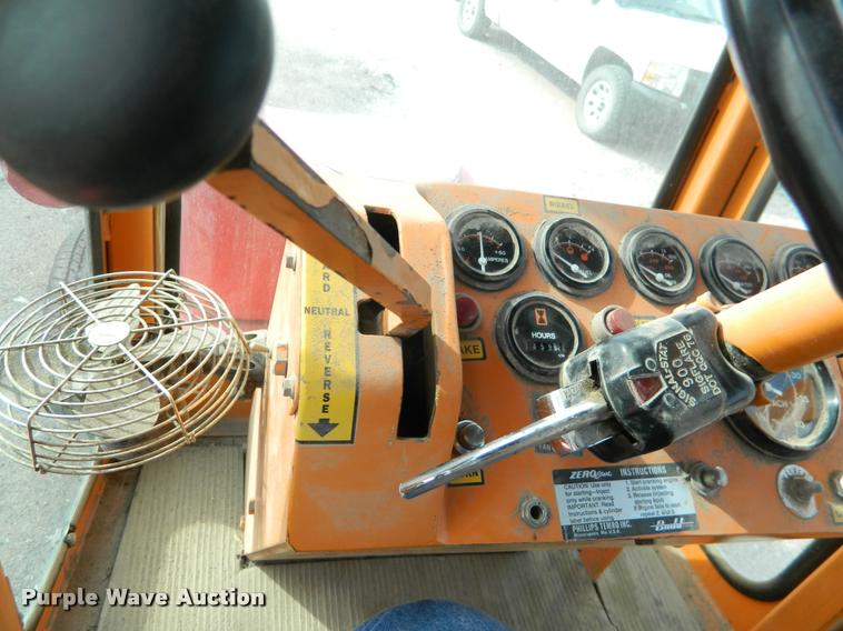 image for item K2689 1994 Waldon Sweep Master II sweeper