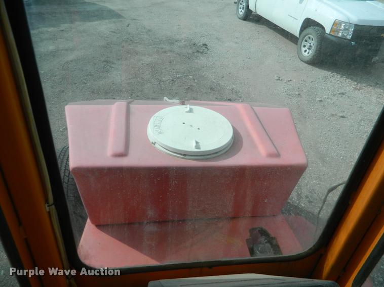 image for item K2689 1994 Waldon Sweep Master II sweeper