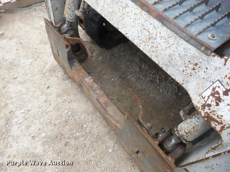 image for item K6488 2007 Takeuchi TL140 skid steer