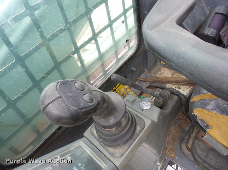 image for item K6488 2007 Takeuchi TL140 skid steer