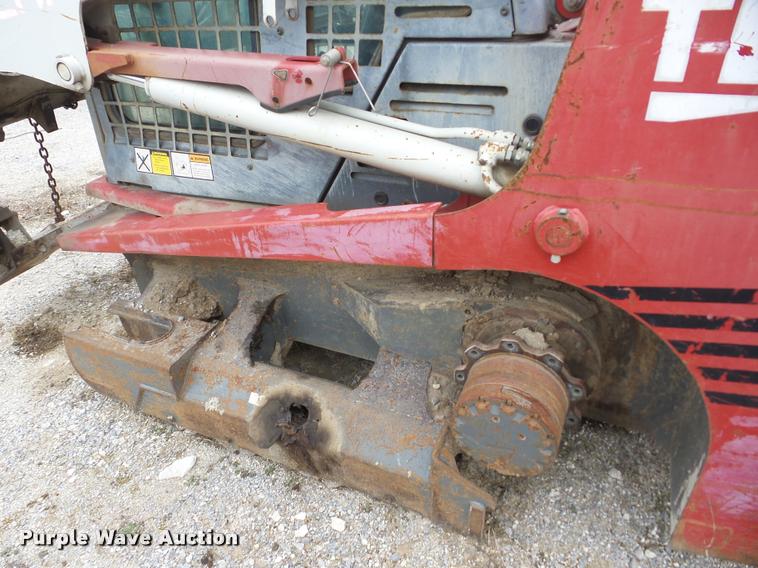 image for item K6489 2005 Takeuchi TL140 skid steer
