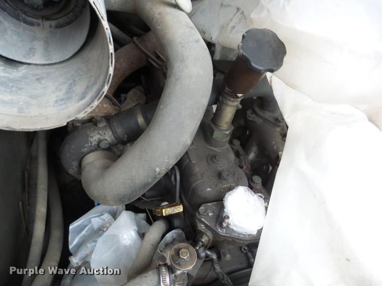 image for item K6489 2005 Takeuchi TL140 skid steer