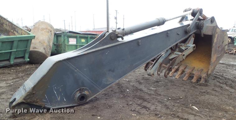 image for item K7696 2006 John Deere 350D excavator stick and bucket