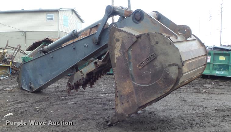 image for item K7696 2006 John Deere 350D excavator stick and bucket