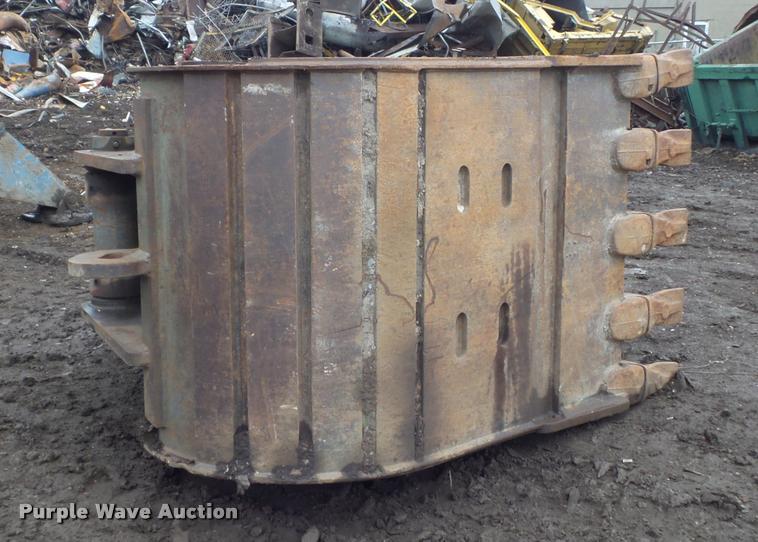 image for item K7696 2006 John Deere 350D excavator stick and bucket