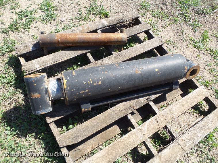 image for item L1564 Anvil AM45 clamshell bucket