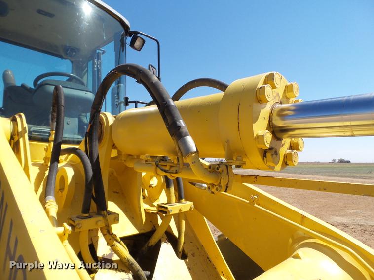 image for item L1568 2000 New Holland LW190 wheel loader