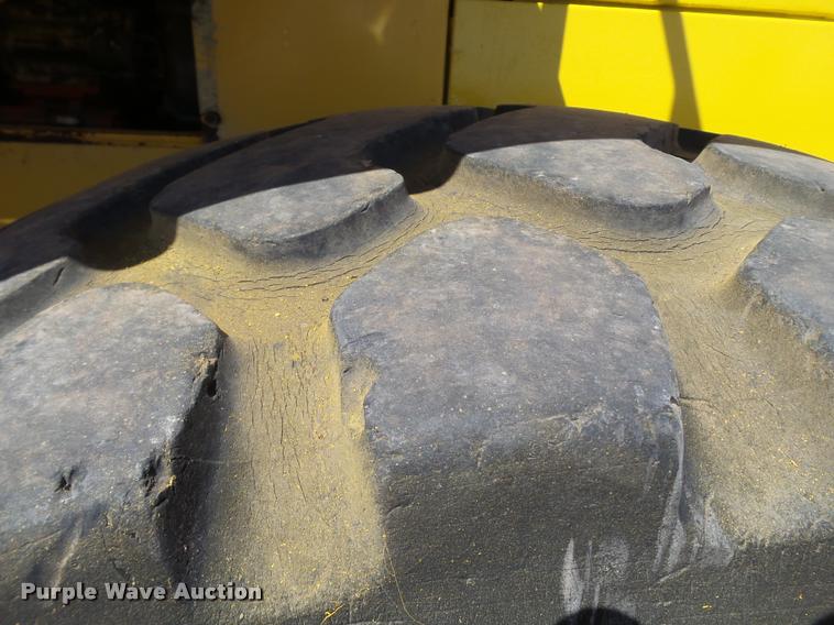 image for item L1568 2000 New Holland LW190 wheel loader