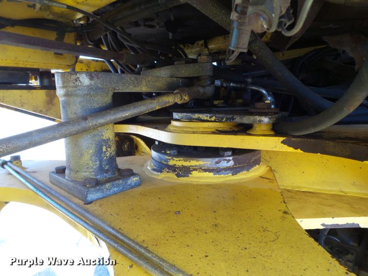 image for item L1568 2000 New Holland LW190 wheel loader