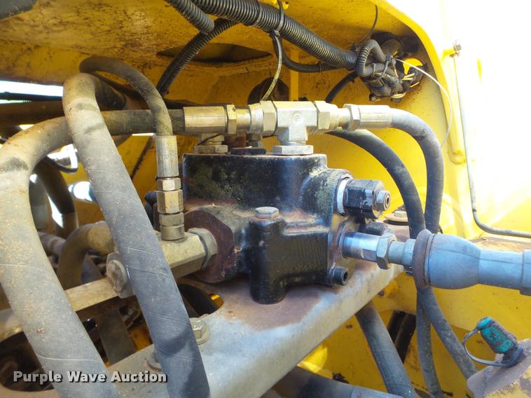 image for item L1568 2000 New Holland LW190 wheel loader