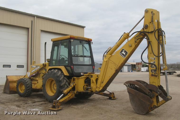 image for item L3987 1995 John Deere 710D backhoe