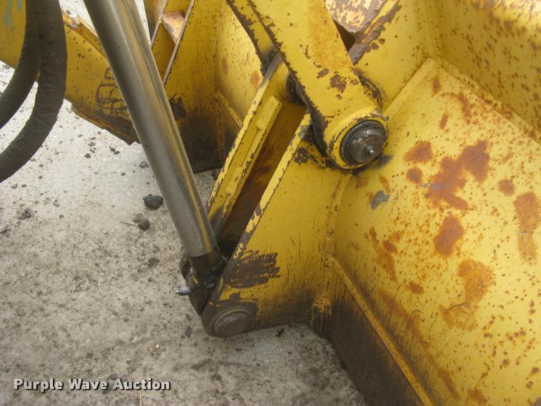 image for item L3987 1995 John Deere 710D backhoe