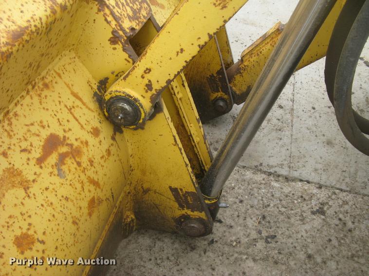 image for item L3987 1995 John Deere 710D backhoe