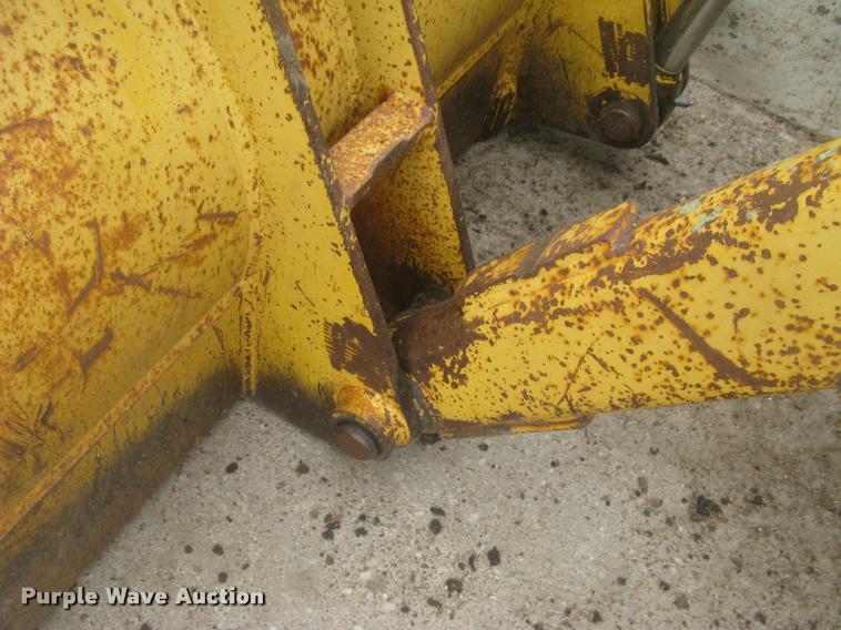 image for item L3987 1995 John Deere 710D backhoe