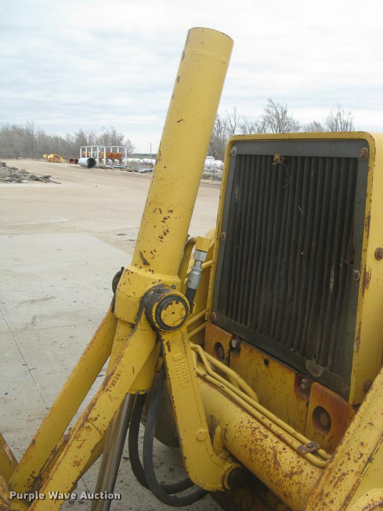 image for item L3987 1995 John Deere 710D backhoe