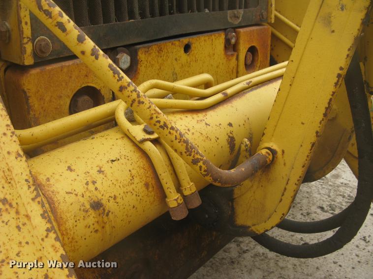 image for item L3987 1995 John Deere 710D backhoe