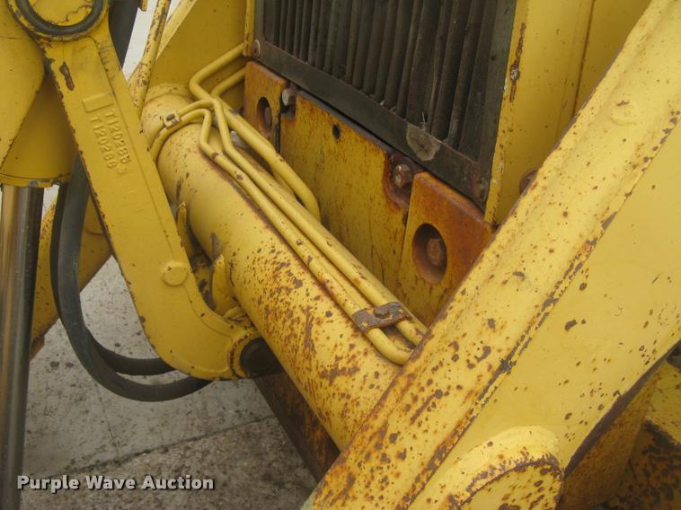 image for item L3987 1995 John Deere 710D backhoe