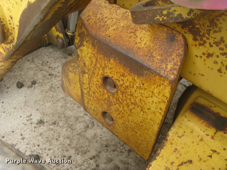 image for item L3987 1995 John Deere 710D backhoe