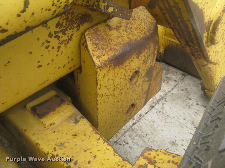 image for item L3987 1995 John Deere 710D backhoe