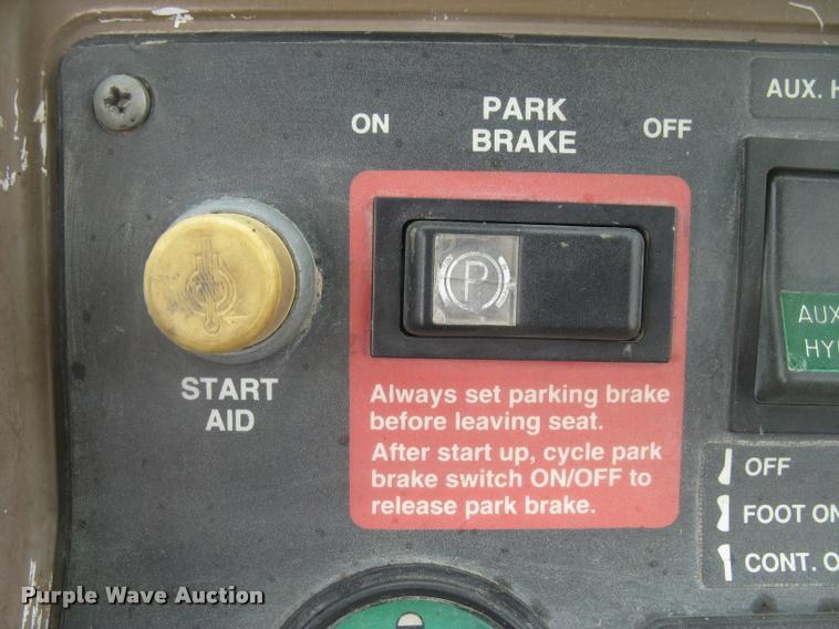 image for item L3987 1995 John Deere 710D backhoe