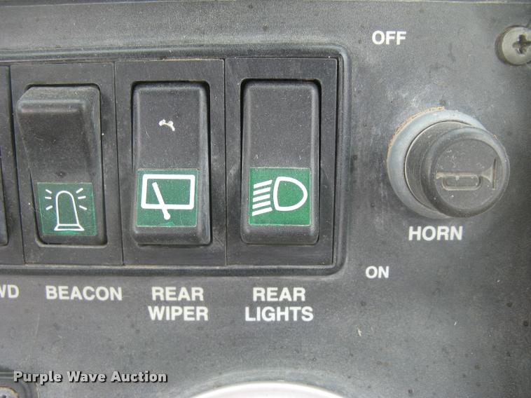 image for item L3987 1995 John Deere 710D backhoe