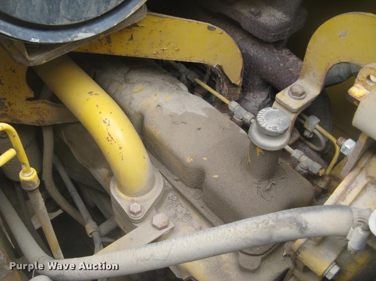 image for item L3987 1995 John Deere 710D backhoe