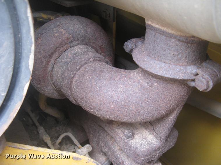 image for item L3987 1995 John Deere 710D backhoe