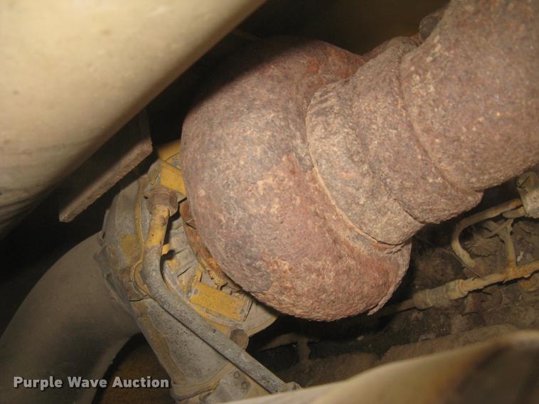 image for item L3987 1995 John Deere 710D backhoe