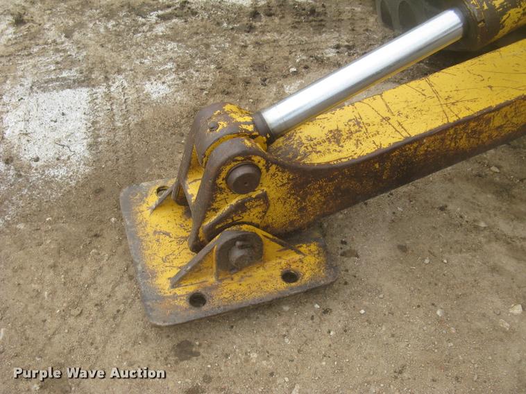 image for item L3987 1995 John Deere 710D backhoe