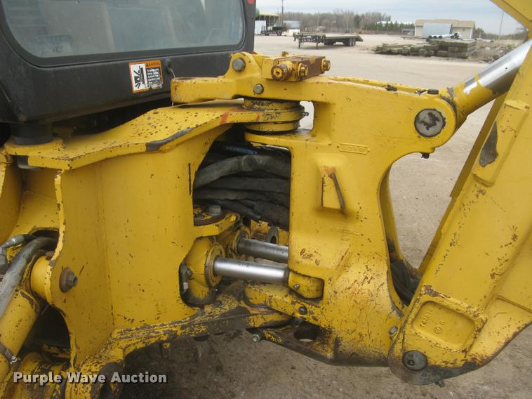 image for item L3987 1995 John Deere 710D backhoe