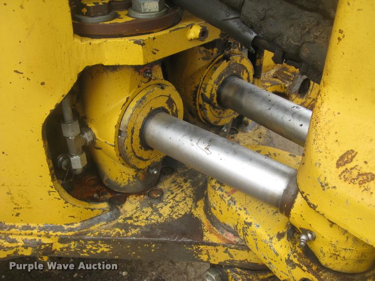 image for item L3987 1995 John Deere 710D backhoe