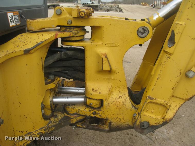 image for item L3987 1995 John Deere 710D backhoe