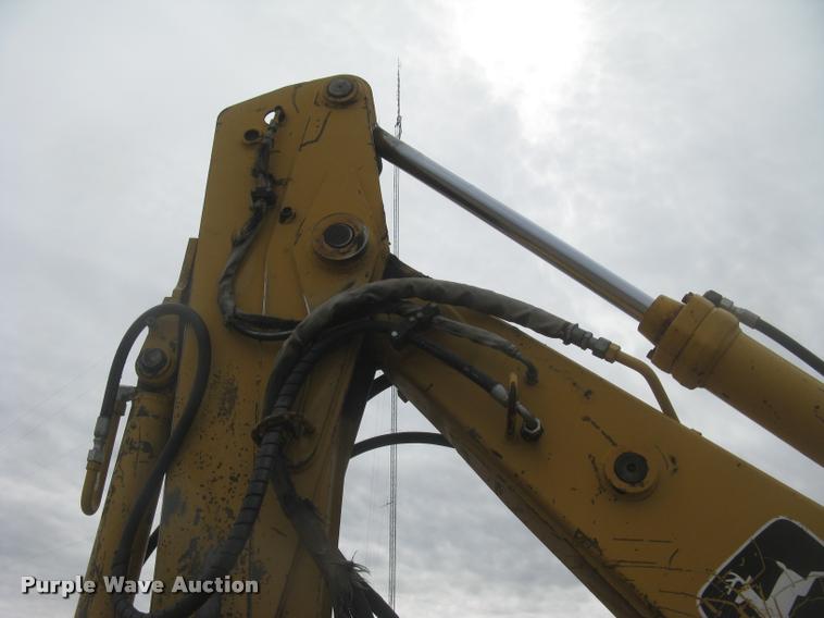 image for item L3987 1995 John Deere 710D backhoe