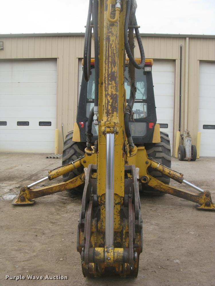 image for item L3987 1995 John Deere 710D backhoe