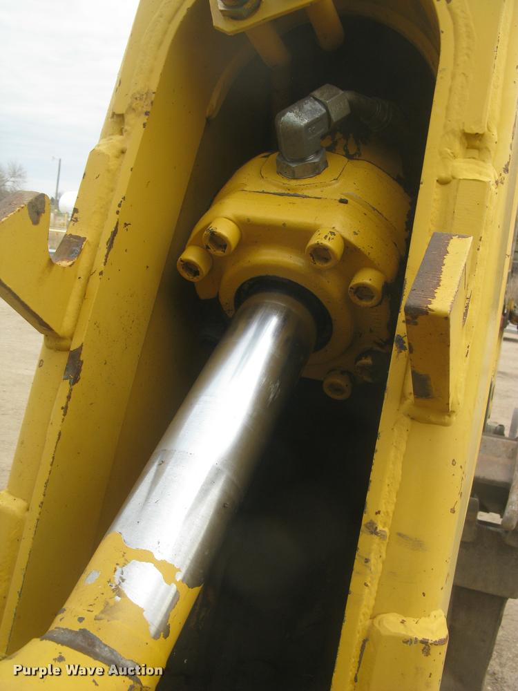 image for item L3987 1995 John Deere 710D backhoe