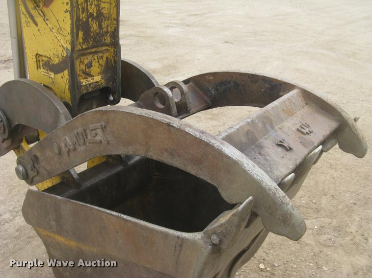 image for item L3987 1995 John Deere 710D backhoe