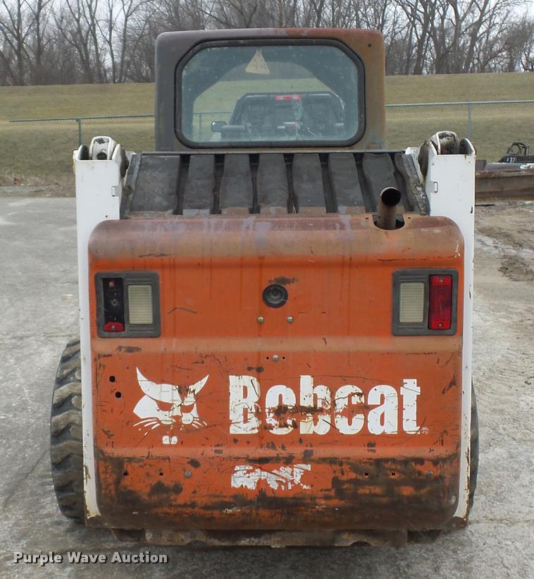 image for item L4519 2004 Bobcat S160 skid steer
